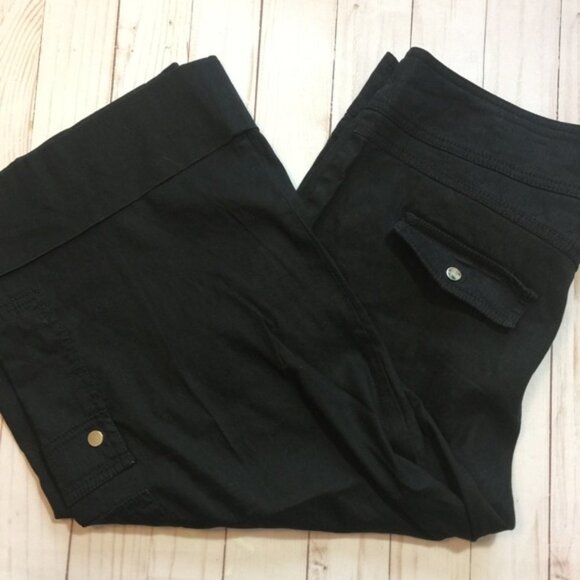 CACHÉ Black Linen Cropped Cargo Pants 10 EUC - Picture 9 of 9